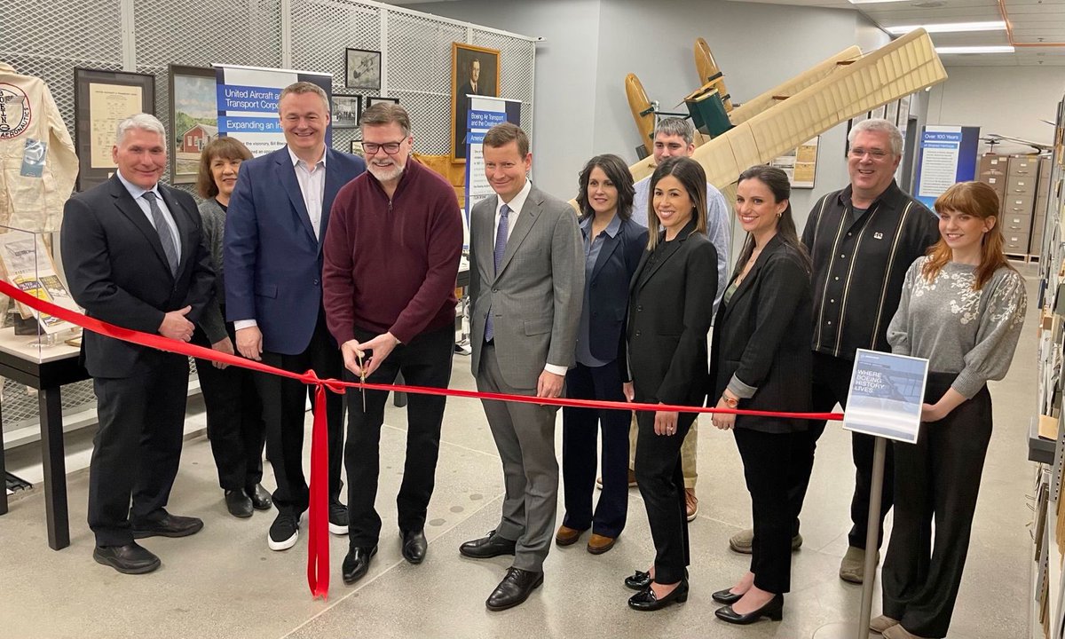 jetcitystar's tweet photo. .@brianbesanceney Open for Business!  Great to watch our Chief Engineer Emeritus Greg Hyslop cut the ribbon to officially open the new #teamboeing archives in Auburn, WA.
This @Boeing team moved countless priceless &amp; irreplaceable artifacts &amp; records to this modern facility. https://t.co/CYVb4M6Ckz