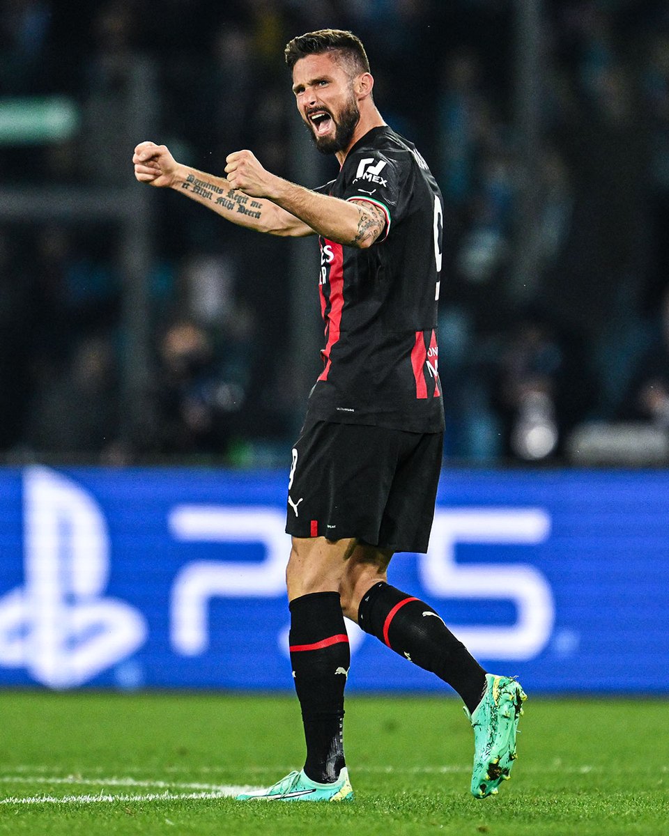 idextratime's tweet photo. 4 tim Italia melaju ke semifinal dua kompetisi teratas Eropa musim ini :

AC Milan 
Inter Milan
Juventus
AS Roma

Taji Serie-A.. 🇮🇹 https://t.co/IMf3JLGLIr