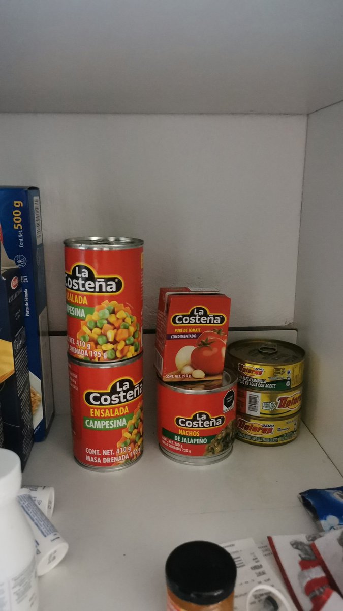 virinutri's tweet photo. Así mi alacena con productos @LaCostenaMx quien sabe como estén esos 😭😭😭 https://t.co/NLg3RWcrOD