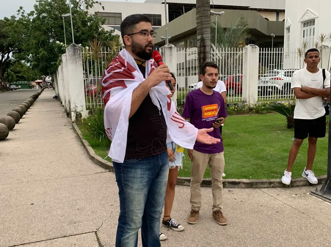 jspdtma's tweet photo. Estivemos presentes no ato pela revogação do Novo Ensino Médio.
Seguimos pautando uma educação pública necessária e de qualidade, e lutando contra todas as formas de sucatear a educação e de roubar os sonhos dos nossos estudantes! 

#JSPDT #Maranhão #MovimentoReinventar https://t.co/p2kBQasn7T