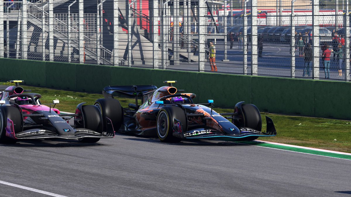 Tuturito10's tweet photo. VFL : 
Qualif : P2 
Course : P2 

Une magnifique course, maîtrisée de A à Z avec des belles batailles en pistes ! 
Des très gros points qui peuvent faire la différence dans le sprint finale pour le top 3 constructeurs ! 🏴‍☠️🏴‍☠️🏴‍☠️

@VirtualFormulaL / @PirEs_iceman / @PIRATESxESPORTS https://t.co/EQncnkUhKh