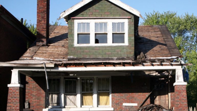 tkwasikpui's tweet photo. 7 Tips for Dealing with a ‘Zombie’ House in Your Neighborhood https://t.co/WnBraF3qvZ https://t.co/25U8WxVWmE