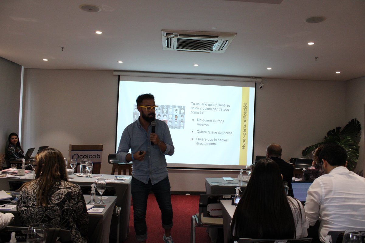 Colcob_Colombia's tweet photo. 📣Cerrando esta jornada del #ForoColcob en Cali con @luis3etancourt “Comunicar que se hace parte de un propósito superior al pagar una acreencia, porque mantiene el ciclo, es una motivación extra para que los usuarios se comprometan con ese propósito” https://t.co/Ny8x99SLkZ