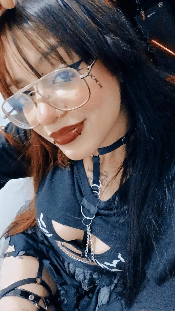 NosoyTeemonia's tweet photo. Sube foto + tu edad:

26🖤 https://t.co/c7BmietMxd