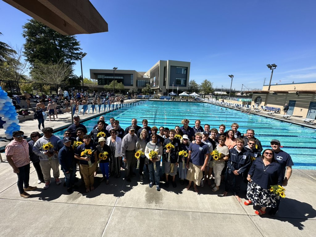BCPSports's tweet photo. Congrats to our senior swimmers and their parents on 4 years of hard work and dedication to their sport! #GoBells https://t.co/lrlOZoDwlh