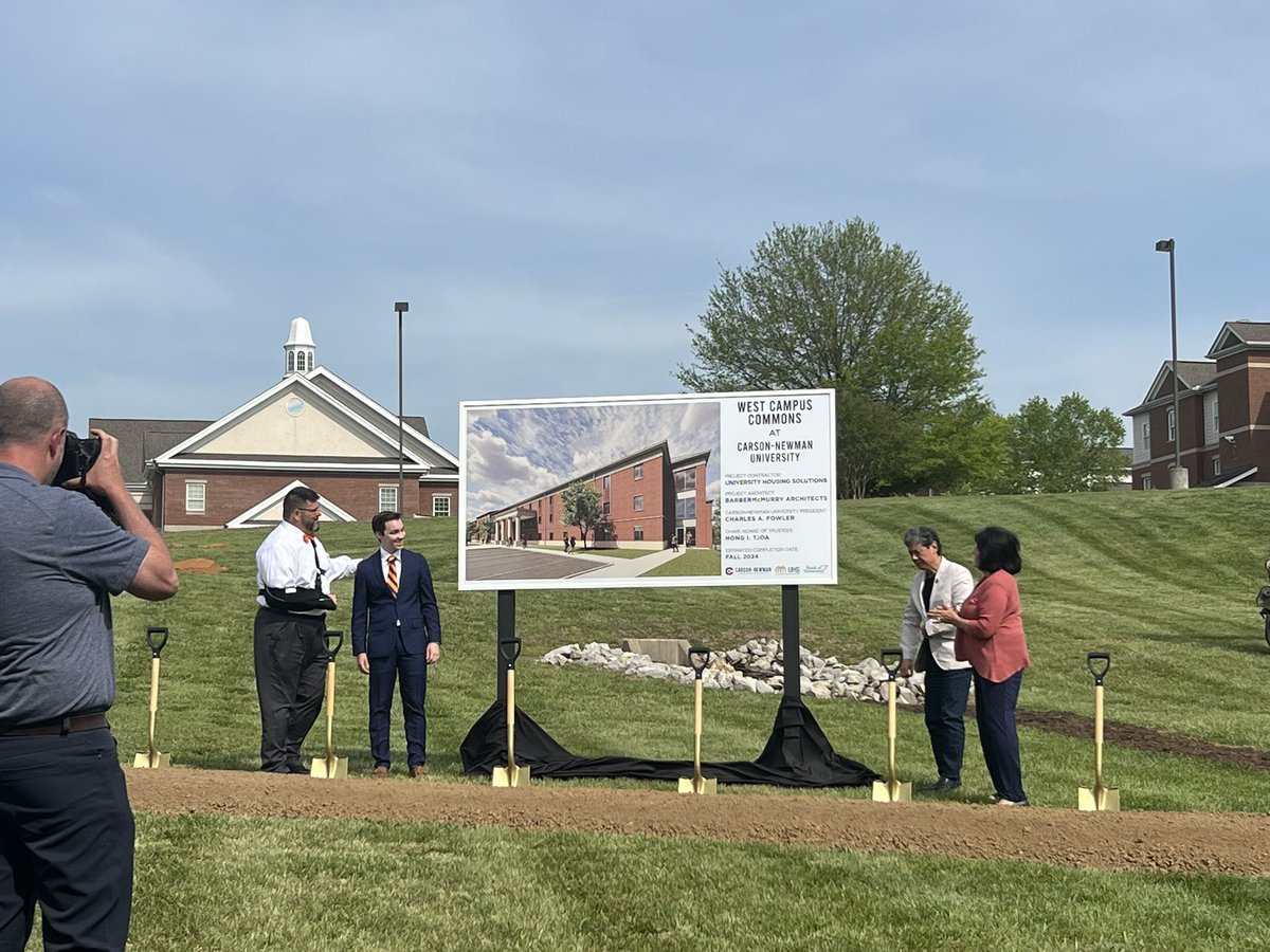 justin_terrell's tweet photo. Exciting times for @carson_newman_u  So thankful for the leadership of @charlesafowler May God continue to give us grace in the years ahead! https://t.co/u8xQUfZAIi