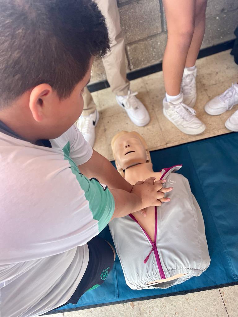 Colegio Santa Catalina de Siena FESD tweet media