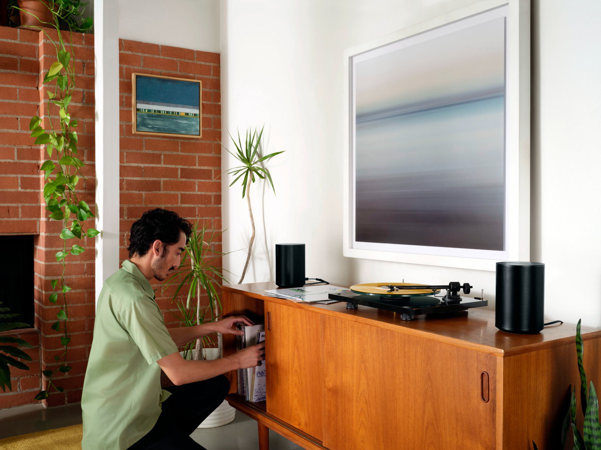 NewRulesRPMx's tweet photo. ‼️ ¿Listo para hacer crecer tu colección de vinilos en este #RecordStoreDay? Con @Sonos podrás escuchar la música de tus discos 🎶al conectar una tornamesa a las bocinas y componentes del sistema para disfrutar del sonido en todo tu hogar. 👇
https://t.co/Mk9BDIY2G0 https://t.co/Y0W1tKqDwS