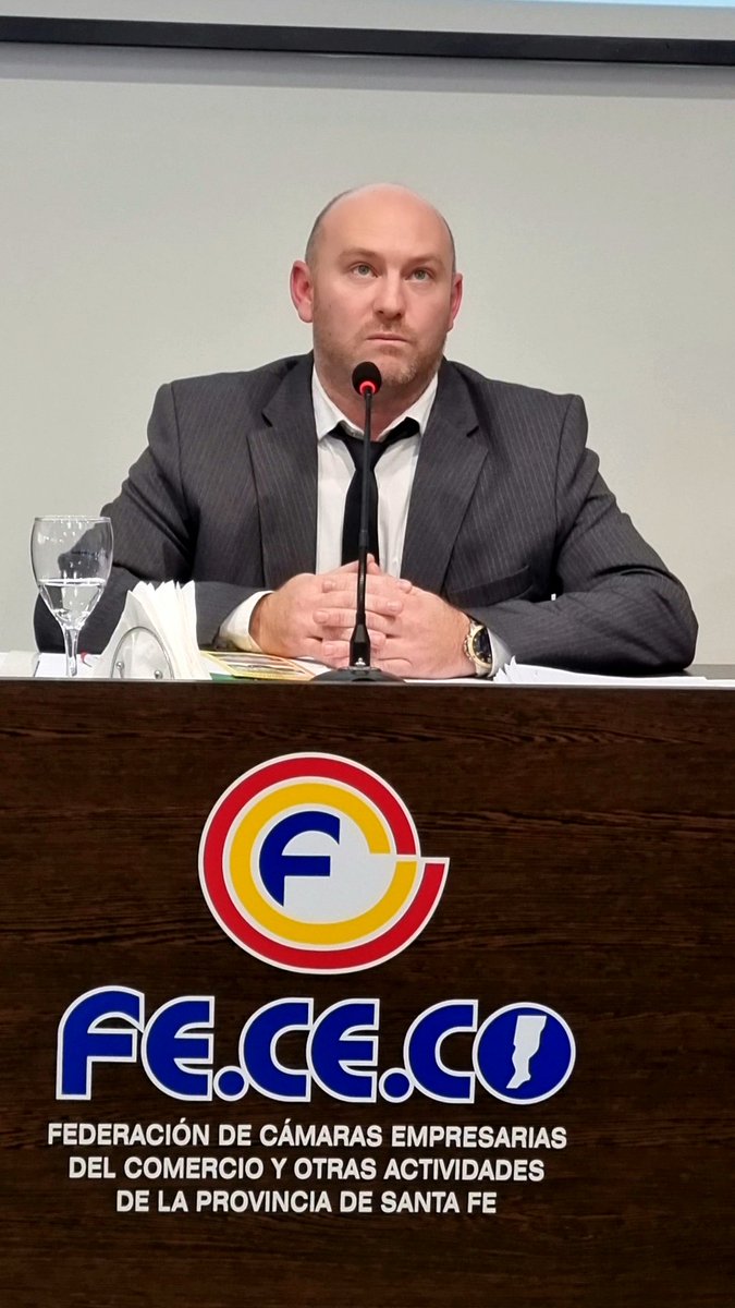 fececosf's tweet photo. Asamblea Fececo: Leandro Aglieri @leandroaglieri , elegido presidente por unanimidad.
"Tenemos mucho en carpeta, con una visión clara, para que podamos defender mejor los derechos que tenemos los comerciantes, los industriales, los pymes, los emprendedores" manifestó https://t.co/zwMMeKGAkV