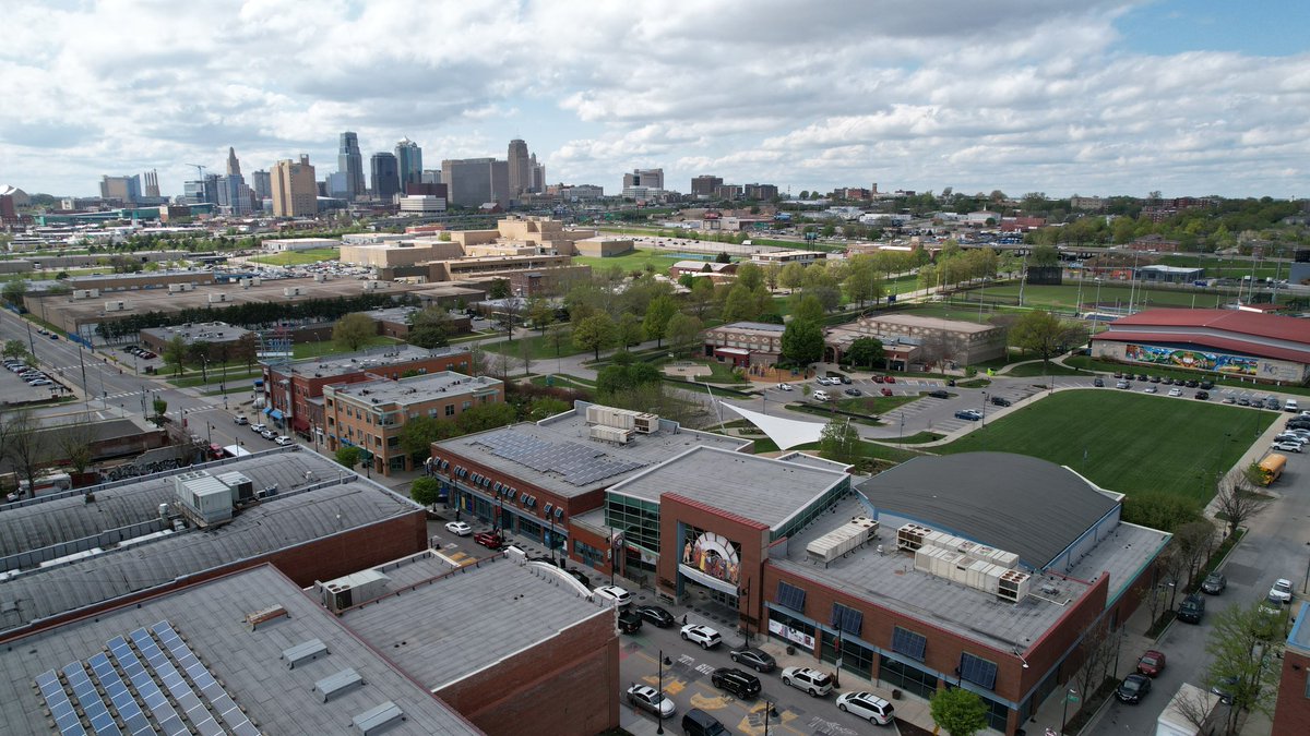 thomas3reports's tweet photo. For those of you wanting to see an aerial the Negro League Museum and where it is located.  As a FAA Certified Drone Pilot was able to take off and snap a few pics for Prez @nlbmprez @NLBMuseumKC https://t.co/KnSa7wXvpg