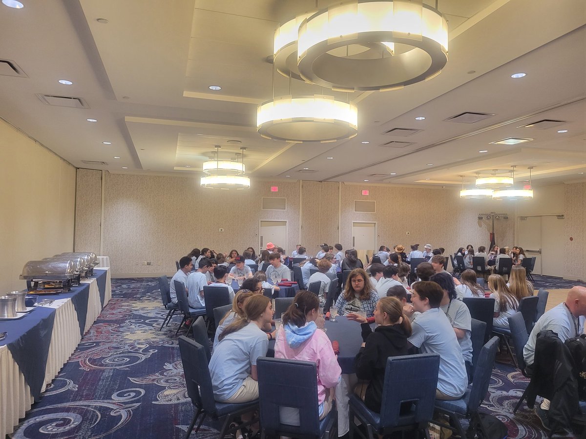 HatzOff2English's tweet photo. All ready for the Dinner Dance! @PMSPelham is having their final dinner in @washingtondc #DC2023 #timeflieswhenyourhavingfun #dance #middleschool #trip https://t.co/wHYkP8XuQW