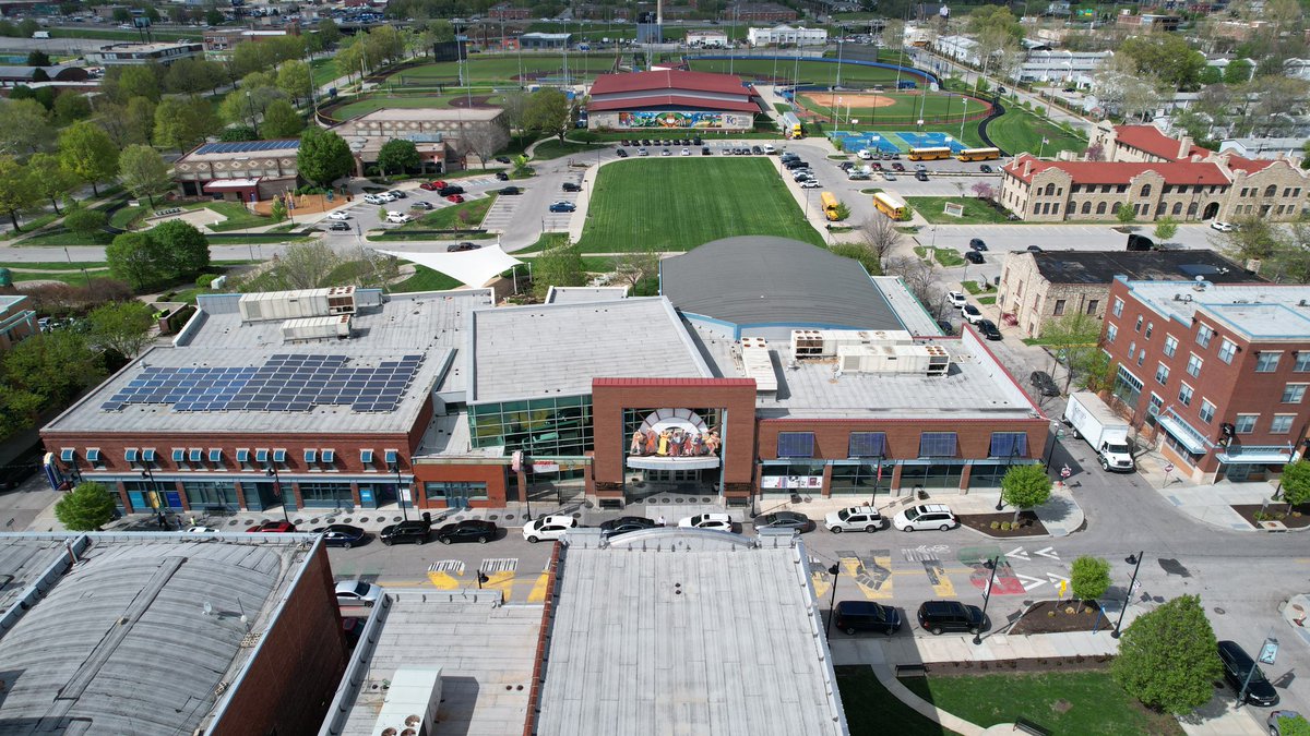 thomas3reports's tweet photo. For those of you wanting to see an aerial the Negro League Museum and where it is located.  As a FAA Certified Drone Pilot was able to take off and snap a few pics for Prez @nlbmprez @NLBMuseumKC https://t.co/KnSa7wXvpg