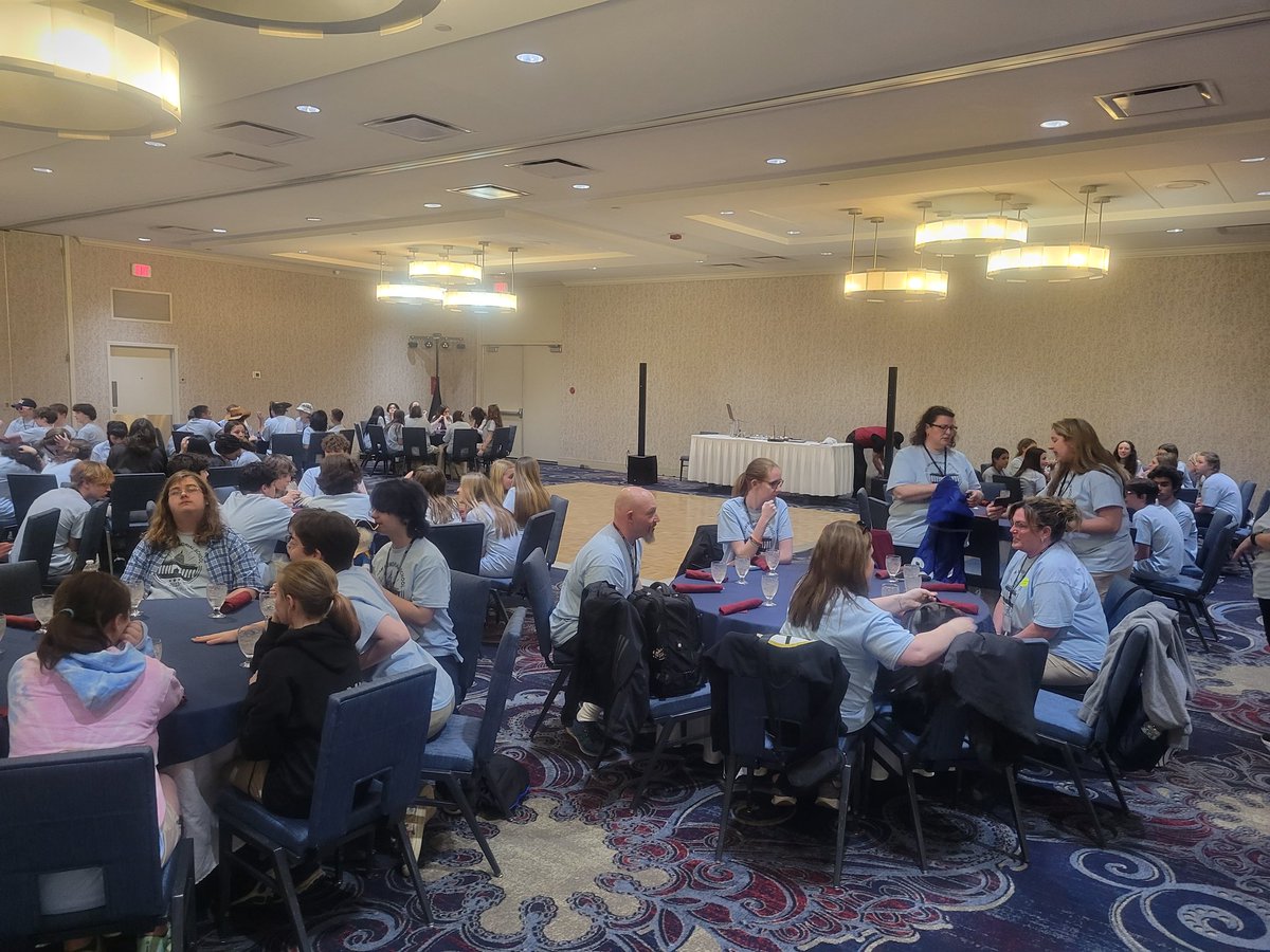 All ready for the Dinner Dance! <a href="/PMSPelham/">Pelham Memorial</a> is having their final dinner in <a href="/washingtondc/">Visit Washington, DC</a> #DC2023 #timeflieswhenyourhavingfun #dance #middleschool #trip