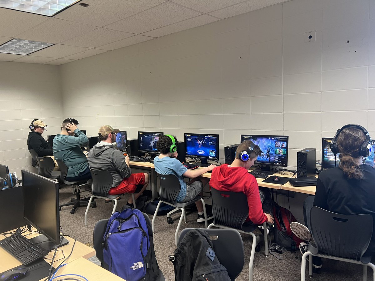 DCG High School tweet media