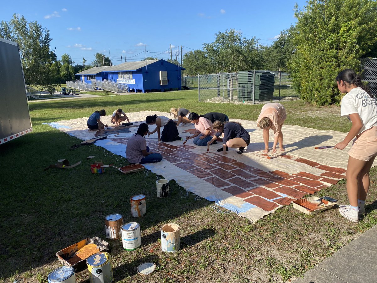 DeLand High Renaissance tweet media