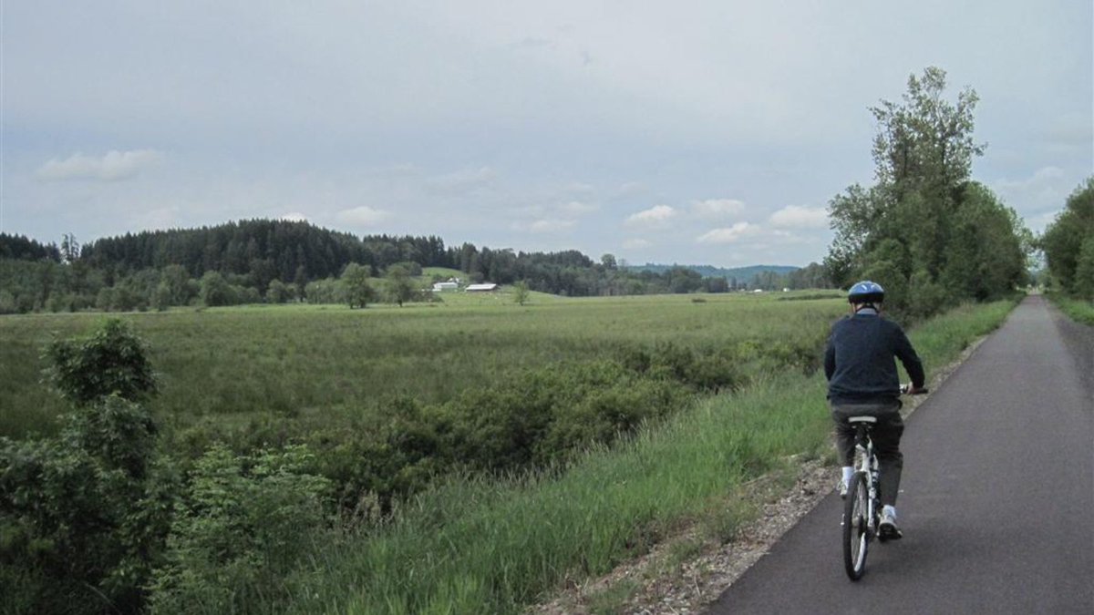 WAStatePks's tweet photo. Help shape cycling's future in #WAState! Apply to be on the #WaStateParks Scenic Bikeways Task Force. Meet fellow bike fans, develop a program of cycling routes around the state. Learn more; apply by May 10: https://t.co/ofUyXvyOD9 https://t.co/bDcJIl8WZ1