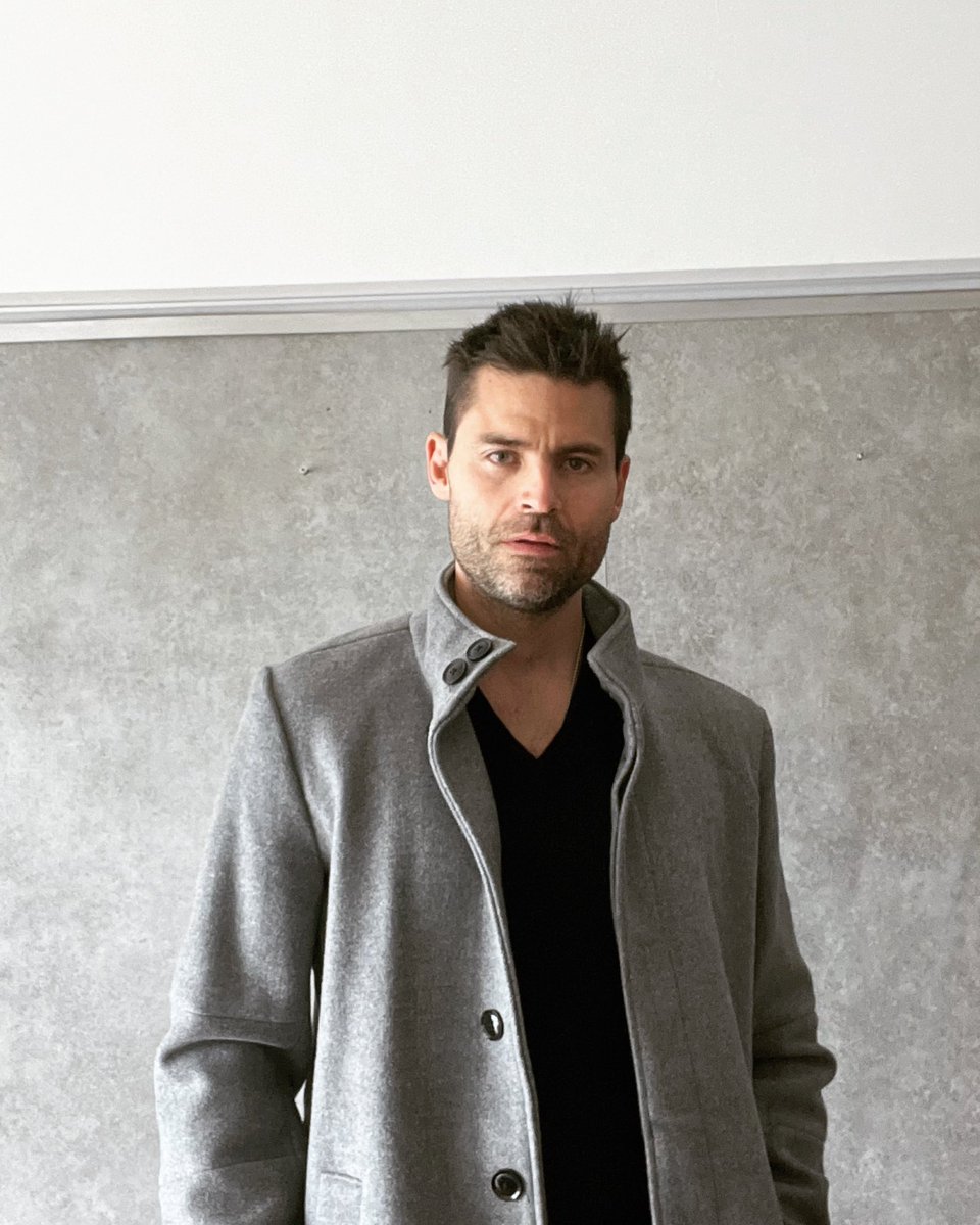 Sube una foto y di tu edad .
Tengo 40 años