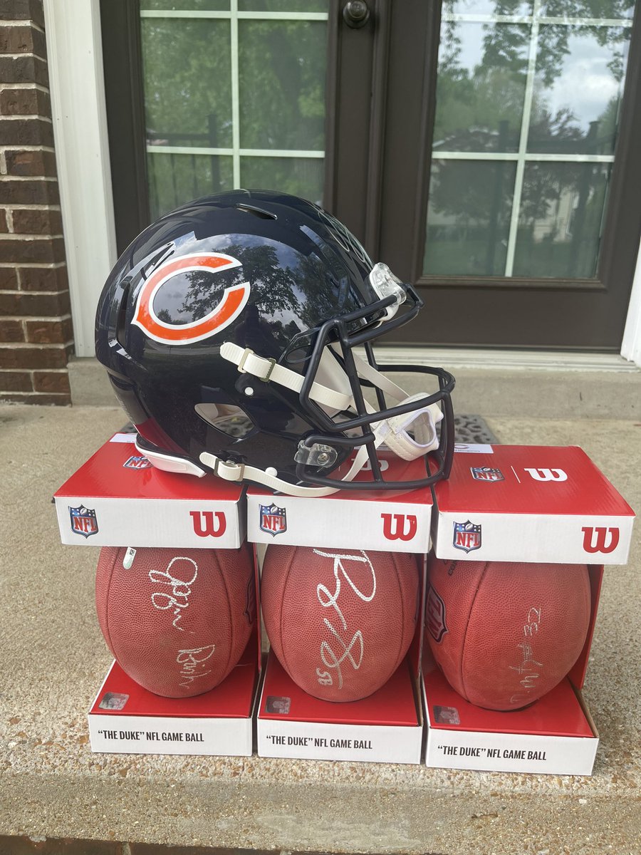 This weekends Lineman Challenge WINNERS will receive autographed Bears gear!!! 👀💥