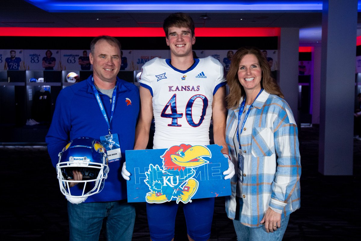 Committed‼️❤️💙
#RockChalk