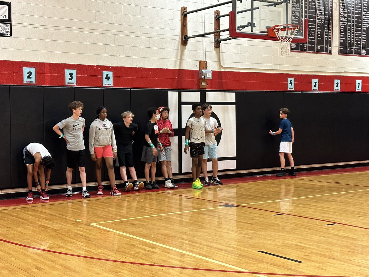 ReedAcademy1's tweet photo. The annual PTSA dodgeball tournament is happening right meow! https://t.co/WXaA05Yvq6