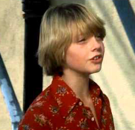CarrieRickey's tweet photo. I love #EllenBurstyn and #KrisKristofersson. But for me, the revelations  of #AliceDoesntLiveHereAnymore was  #JodieFoster as the bff of Alice's son, and the #AliceFaye homage at the top of the film. It airs at 8pm on @tcm. Any other fans? https://t.co/njGFWteybJ