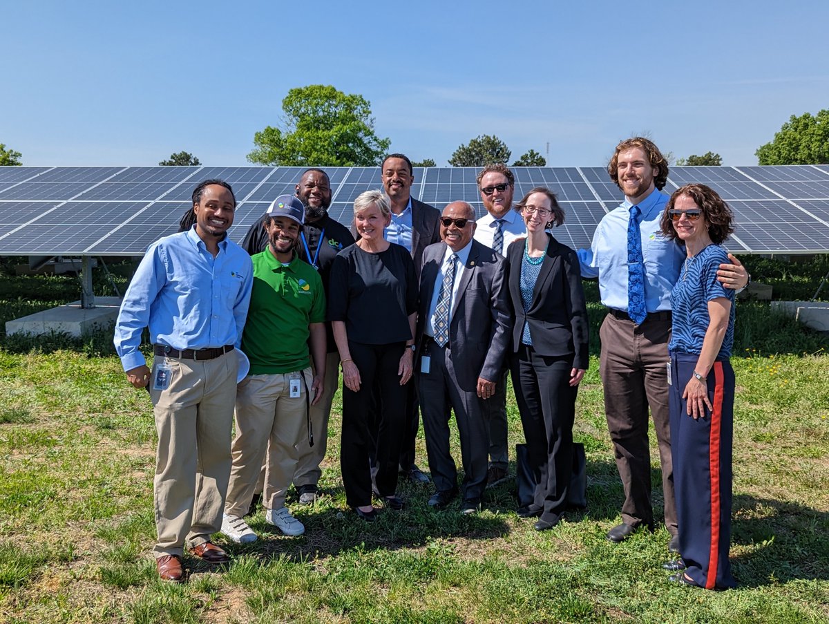 DCSEU's tweet photo. Today, reps from @ENERGY, @EPA, District government, and the business community gathered for an early Earth Day celebration to recognize each Sunny Award Grand Prize Winner and preview the @dcwater Brentwood Reservoir Community Solar installation. ☀️
#Solar4All #CommunitySolar https://t.co/T7mh8V66Zf