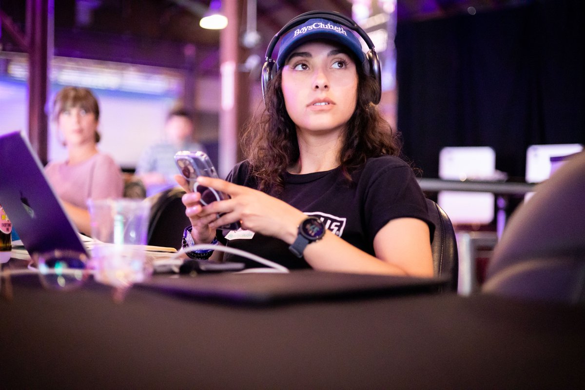 Hacker Houses tweet media