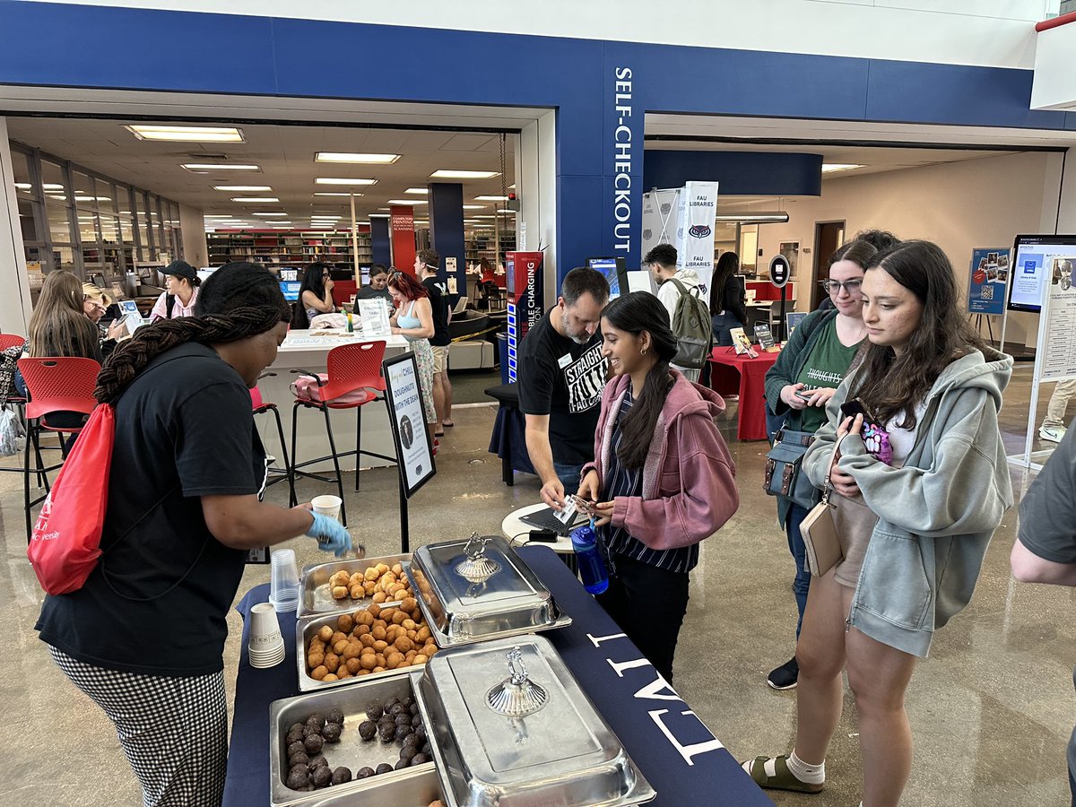 Thank you to all the students, faculty, and staff who stopped by the Library and Chill event today! 
Good luck with your finals, Owls!
<a href="/Owlsley_FAU/">Owlsley</a>