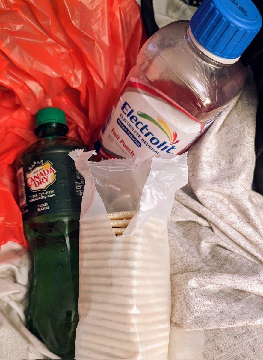 Ashley_Marie810's tweet photo. Shout out to my wonderful husband @Hardy_Taylor3 for taking care of me and my needs today. 🤢 Don't think I would have made it through without you. Xoxo 💋 https://t.co/YidMgWlLlH