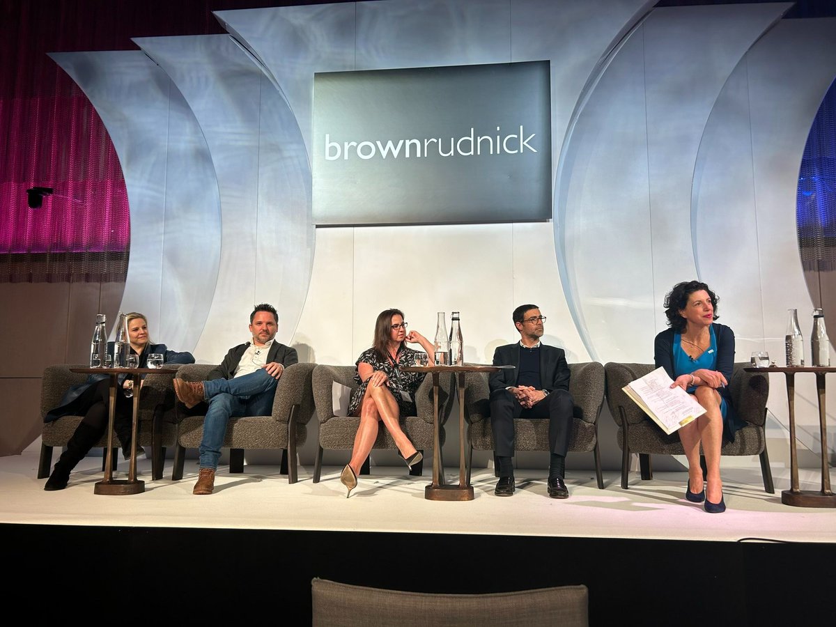 Earlier today, GBBC’s @AndreaTinianow led a discussion on the regulatory landscape at @BrownRudnick Global Blockchain Conference, joining @Amanda_S_Wick as well as #GBBCMembers: ⚖️ @r3’s Gonçalo Lima ⚖️ Brown Rudnick’s @HaileyLennonBTC ⚖️@ArchaxEx’s Graham Rodford