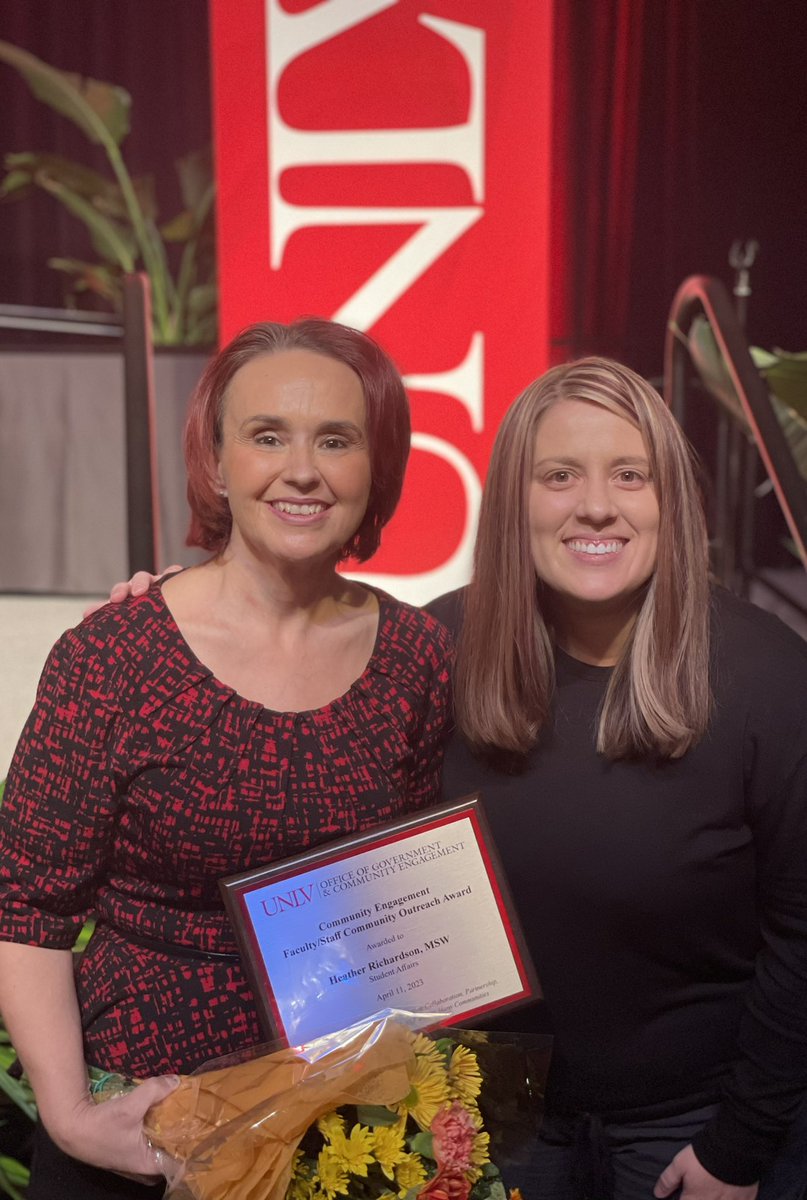 CONGRATS to UNLV Fostering Scholars Program Coordinator Heather Richardson, on receiving UNLV’s ‘23 Community Engagement Faculty/Staff Outreach Award! Read more here: unlv.edu/news/article/r…. And, please promote the 4/24 golf event benefiting the program: engage.unlv.edu/s/1884/giving1….