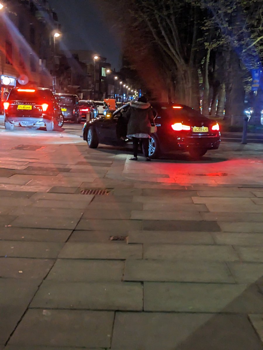 MBO_EF's tweet photo. Here's this car entirely driving on the pavement this evening on Mile End Road @MetCC, any action that can be taken? https://t.co/l5cR9uT43C