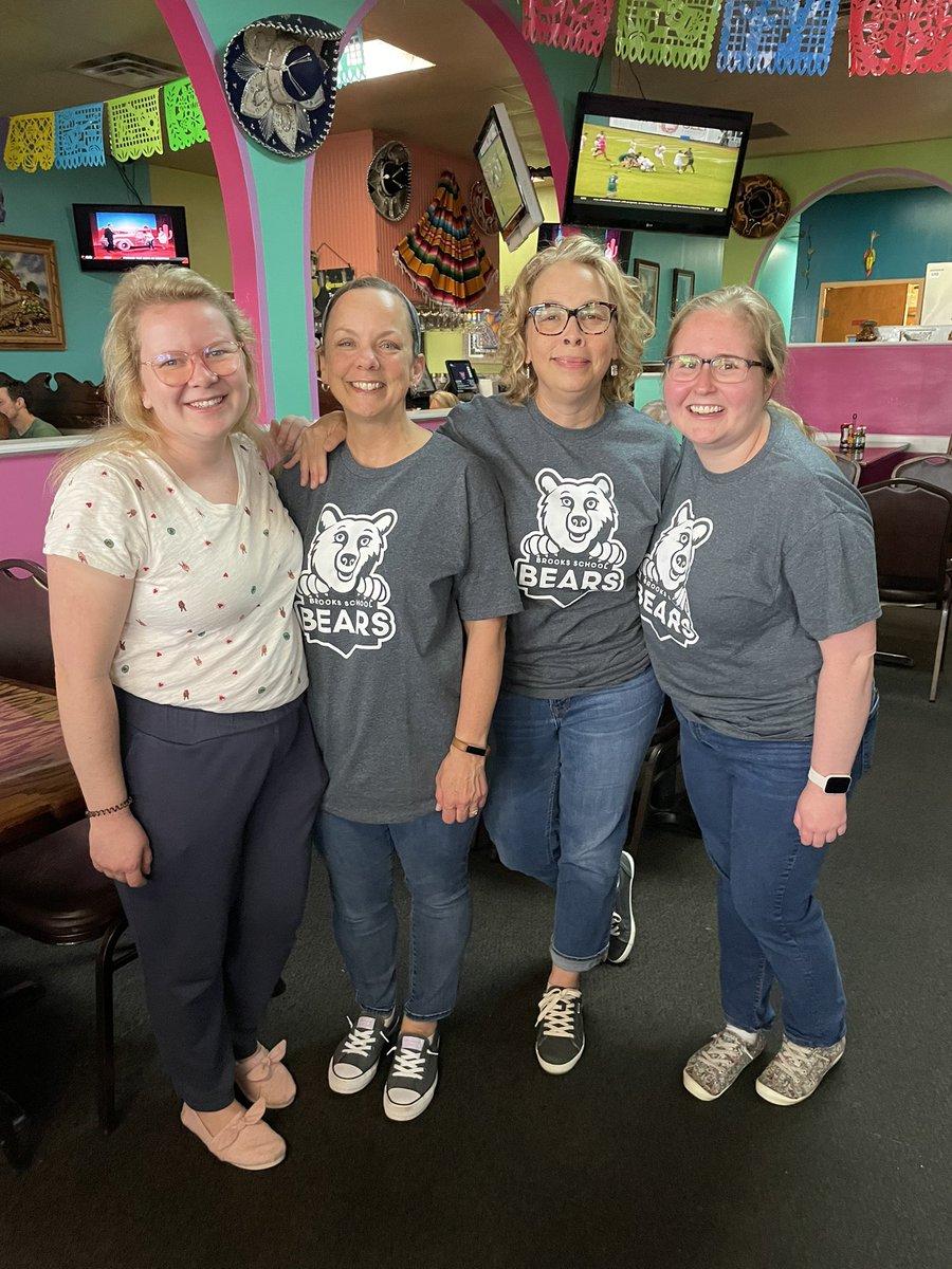 HSE_OTJacobs's tweet photo. Having a great night at our dine to donate at El Camino Real for BSE. @BSEhseIN @PtoBse https://t.co/EjiX5f0FDD
