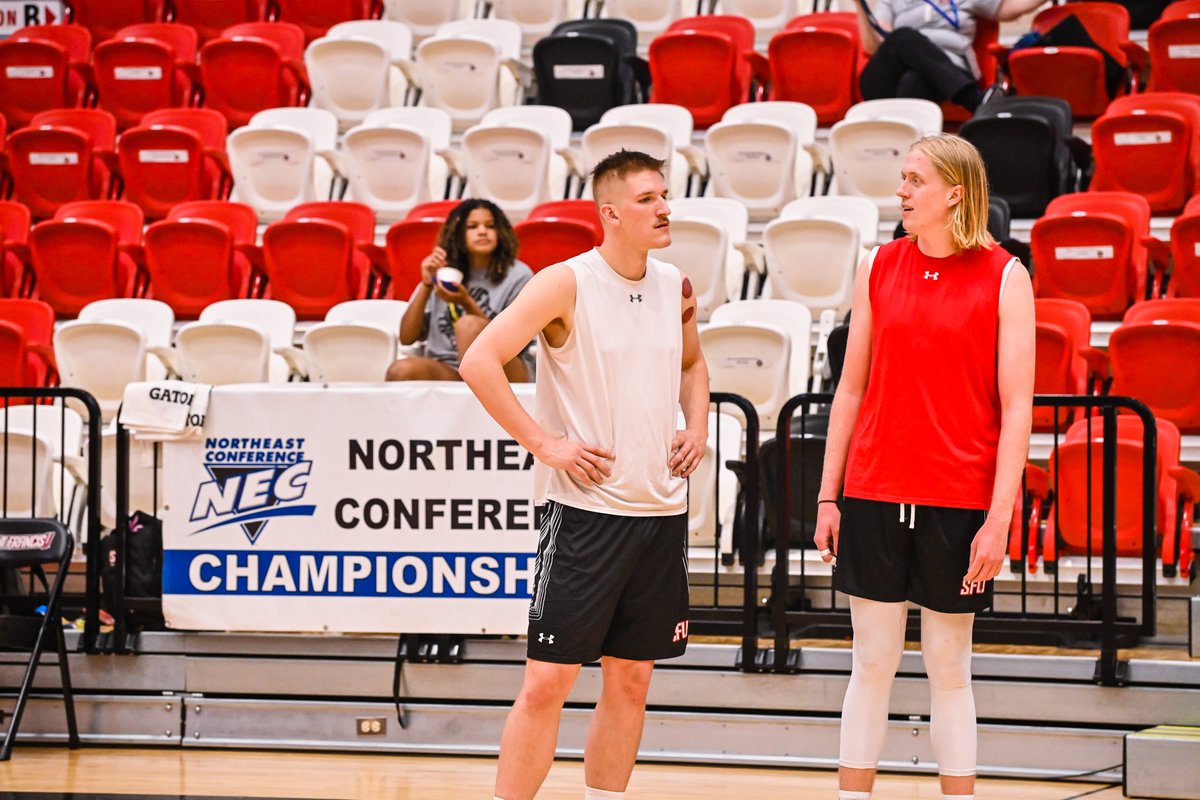 RedFlashMVB's tweet image. Semifinal warm ups ♨️

🔴⚡️🏐
#GoRedFlash #RedFlashmvb