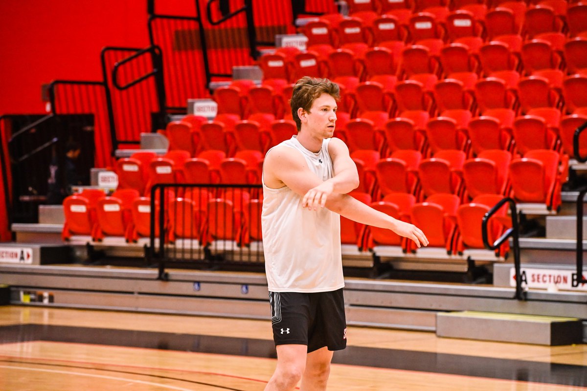 RedFlashMVB's tweet image. Semifinal warm ups ♨️

🔴⚡️🏐
#GoRedFlash #RedFlashmvb