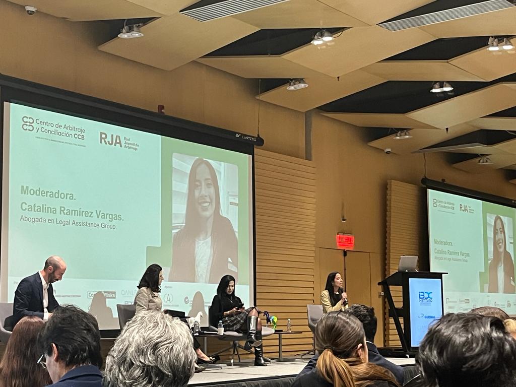 LegalagOficial's tweet photo. Hoy nuestra abogada @CatRamirezV participó como moderadora en el IV Congreso de la Red Juvenil de Arbitraje de la Cámara de Comercio de Bogotá
#REDefinamosElArbitraje 🔵 

¡Nuestra firma siempre presente en estos eventos académicos! https://t.co/7tGmbVVg2T