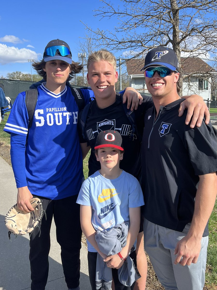 Really awesome watching these 3 #tigeralum competing today. <a href="/johnnyvallinch/">Johnny Vallinch</a> <a href="/willjesske/">will</a> <a href="/BradyFitzpatri7/">Brady Fitzpatrick</a> #tigerfam