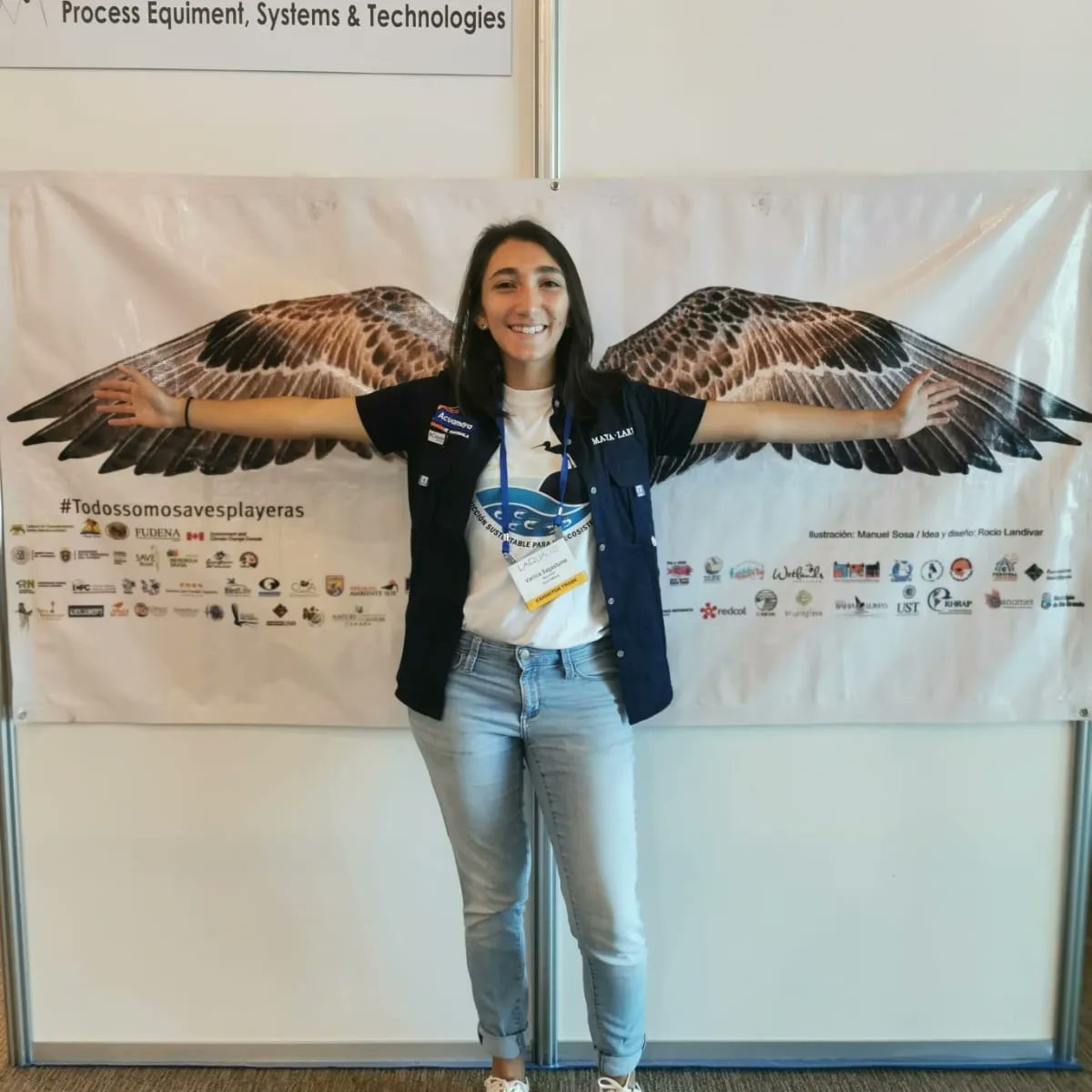 Acuamaya's tweet photo. En Acuamaya creemos en la sostenibilidad y el trabajo en equipo. Desde #LAQUA23 la bióloga Varinia Sagastume @vary185  y el  @Coast_Sol_Prog comparten los esfuerzos que estamos realizando en colaboración para promover prácticas de producción amigable con las aves migratorias. https://t.co/27HMVibhyV