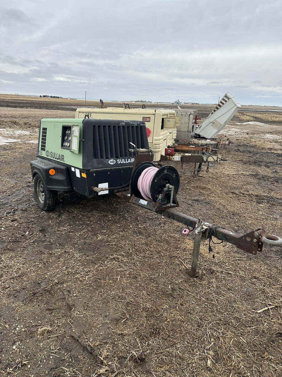 sunflowerfarmer's tweet photo. Looking for a 185 compressor to get to blowing this season... Got em. Check out inventory at https://t.co/XnhVch8c59 https://t.co/EQOHyw1AvI
