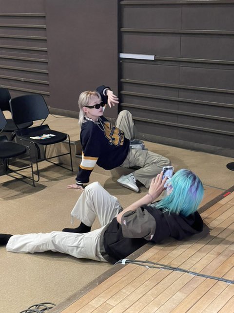 OnlyOneOf_Fr's tweet photo. [[Junji]]  | 28.03.23

1/2 ㅡ #Mine 🐬 https://t.co/2lWAWHa0vZ