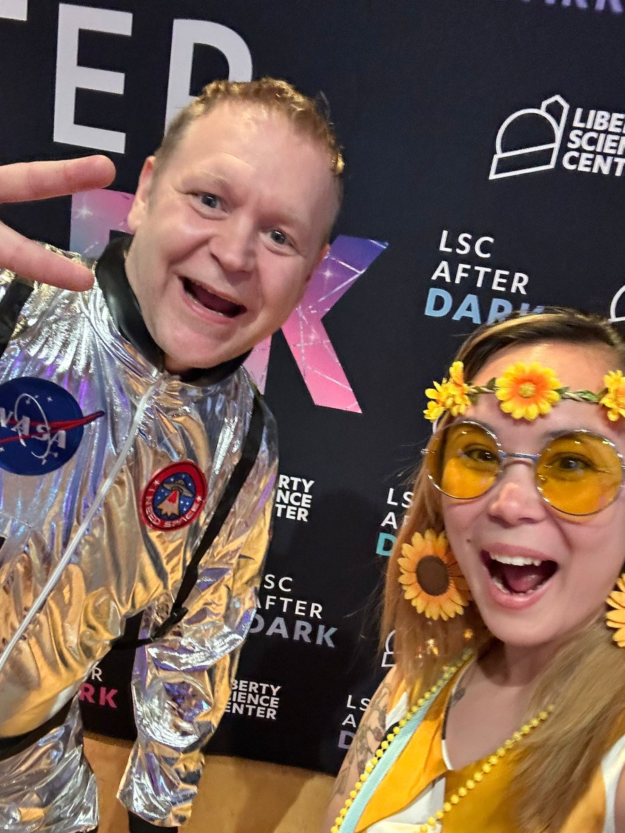 livehistoryshow's tweet photo. A pretty GROOVY looking crew ready to perform at the Peace, Love and Woodstock Gala at the Liberty Science Center this evening!   #libertysciencecenter #jerseycity #peaceloveandwoodstock #theatre #performance #livehistory https://t.co/tIzszCMj4b