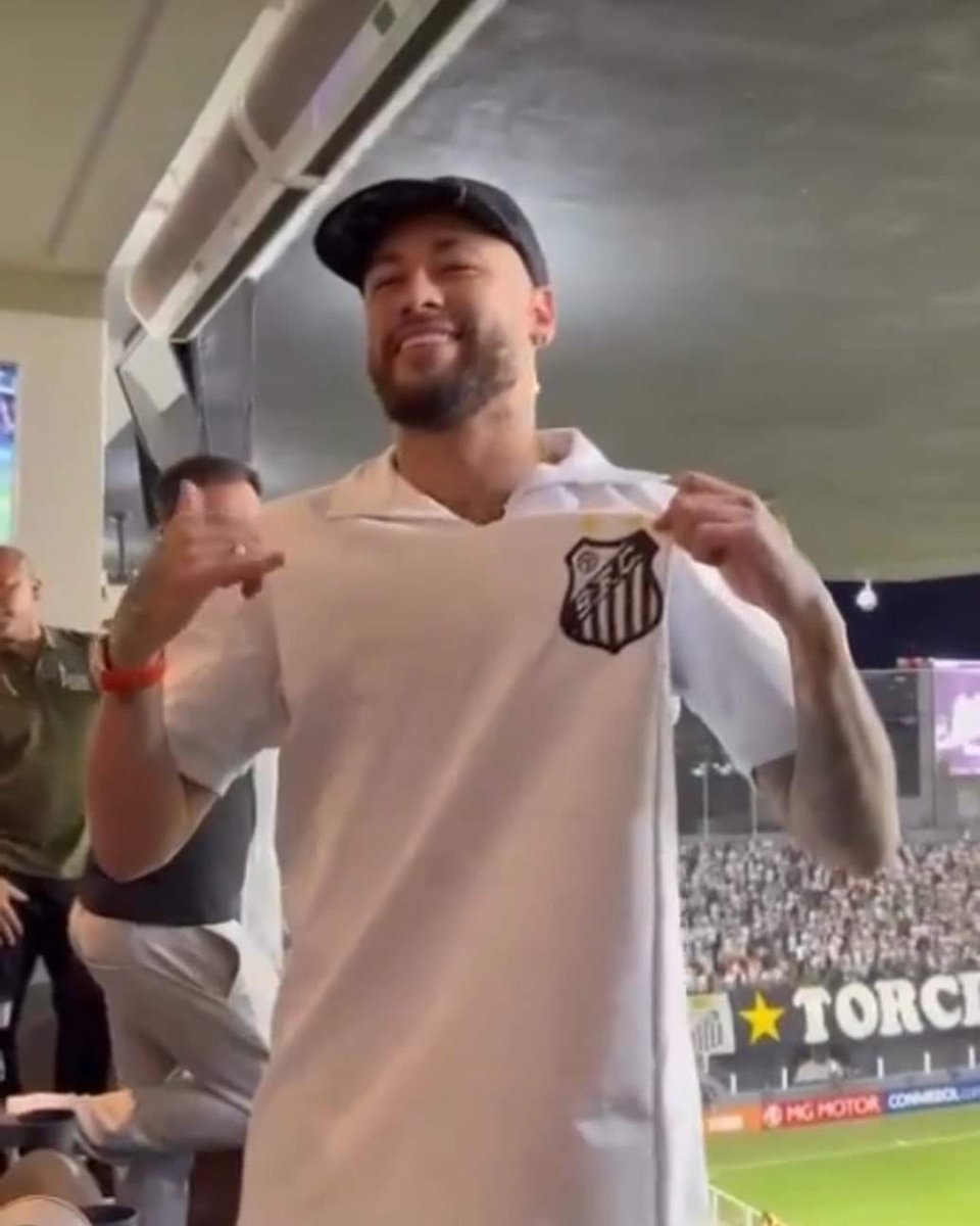 liberta___depre's tweet photo. Essa imagem causa sérios problemas psicológico para a maioria dos clubes brasileiros. 🤙 https://t.co/vnMlvxh2j7