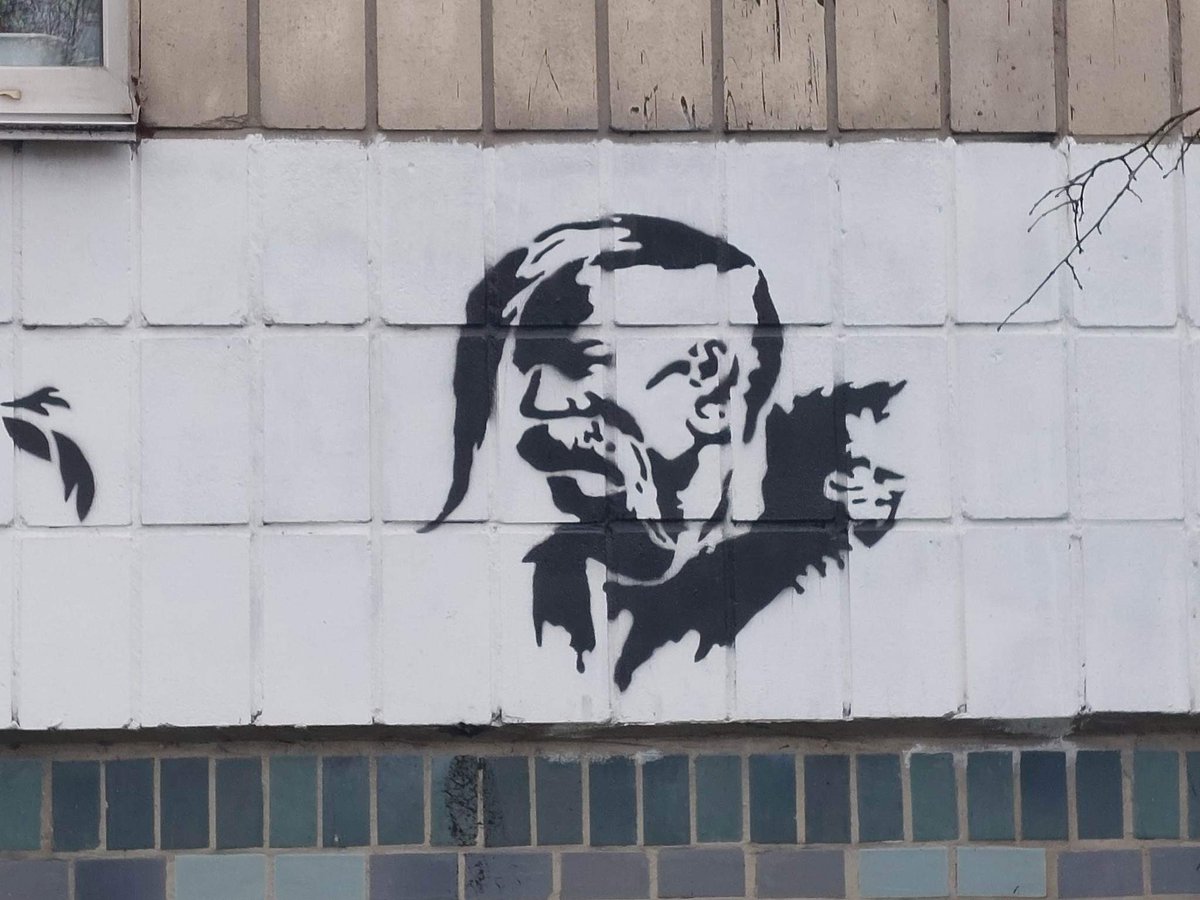 The Graffiti of War tweet media
