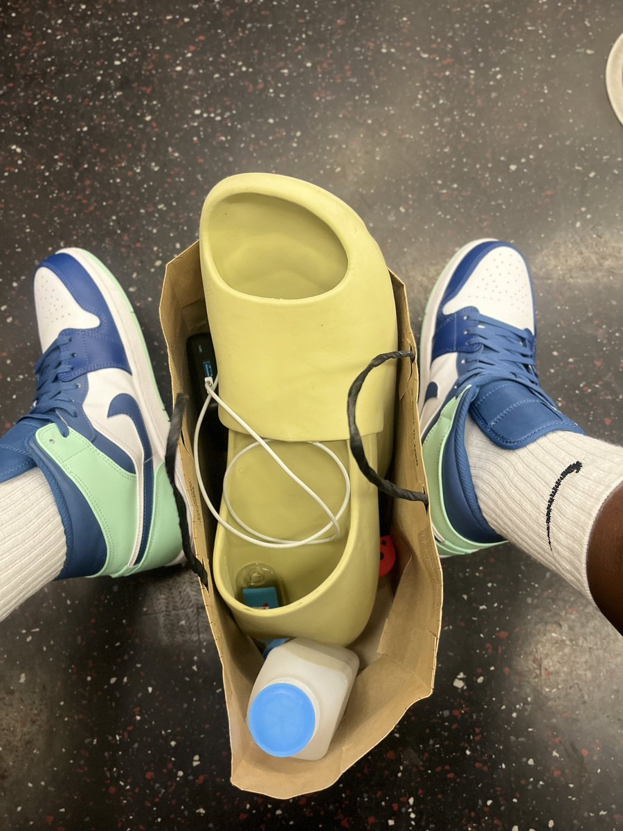 reemomeerak_'s tweet photo. This week been on one with #KOTD
#ReemoApproved https://t.co/AVUPjKkCBE