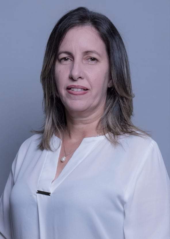 MiriamAlpizar1's tweet photo. La educación superior formadora de capacidades en profesionales y directivos más de la mitad mujeres !!!
Exrectora de @UnissJMarti
nombrada Ministra de Educación de #Cuba Mujer inteligente, preparada, experimentada y comprometida para enfrentar su misión https://t.co/CNuQhofC85