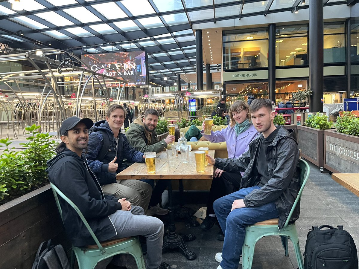 nick_tikhonov's tweet photo. Just threw our first London @ZenAcademy meet-up! 🇬🇧

Lots of great conversations about NFTs, AI, travel and even a spontaneous and very cheeky Nandos to top it all off 👌 https://t.co/PHS3WMSW0y