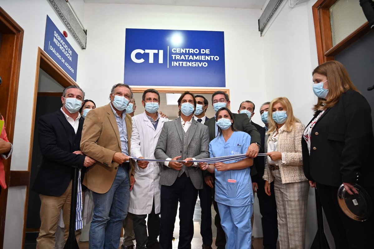 LeoCipriani20's tweet photo. El Hospital de Rocha cuenta desde hoy con CTI, Nefrología y Diálisis de Agudos.
Tarea soñada, planeada y ejecutada entre equipo de @ASSEcomunica , @alejoumpierrez, @miltoncorbo, @AlvaroDelgadoUy  @LuisLacallePou 
Seguimos desentralizando!!! https://t.co/yPiLSyVUyv