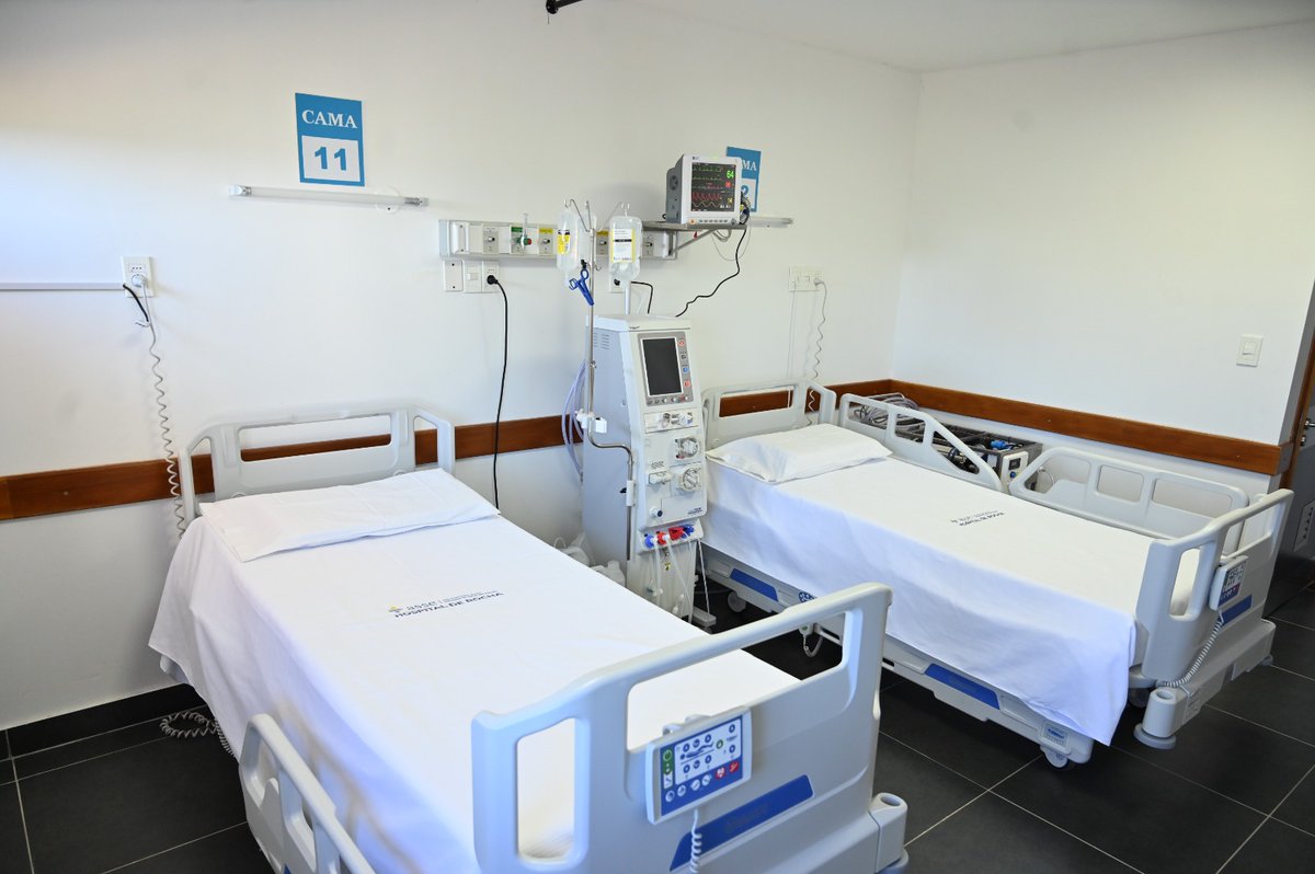 LeoCipriani20's tweet photo. El Hospital de Rocha cuenta desde hoy con CTI, Nefrología y Diálisis de Agudos.
Tarea soñada, planeada y ejecutada entre equipo de @ASSEcomunica , @alejoumpierrez, @miltoncorbo, @AlvaroDelgadoUy  @LuisLacallePou 
Seguimos desentralizando!!! https://t.co/yPiLSyVUyv