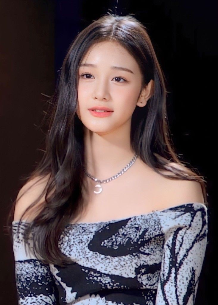baemon_ster's tweet photo. Prita​ ภริตา​ : 프리타​ 🇹🇭
[ Prita Chaikong ภริตา​ ไชยคง​ : แพร ​]
🎂 26​ AUG 2005
สัญชาติ​ : ไทย​ Thailand​ 🇹🇭
น้องเป็นคนไทย​ สามารถ​พูดภาษา​อังกฤษ​และเกาหลีได้คล่อง​ น้องเคยเป็นนางแบบด้วย​ เข้าร่วมเป็น​ trainee​ กับ​ yg​ เมื่อข่วงปลายปี​ 2020​
#BABYMONSTER​ #PRITA #YG_NEW_GROUP https://t.co/DREXPGmvTn