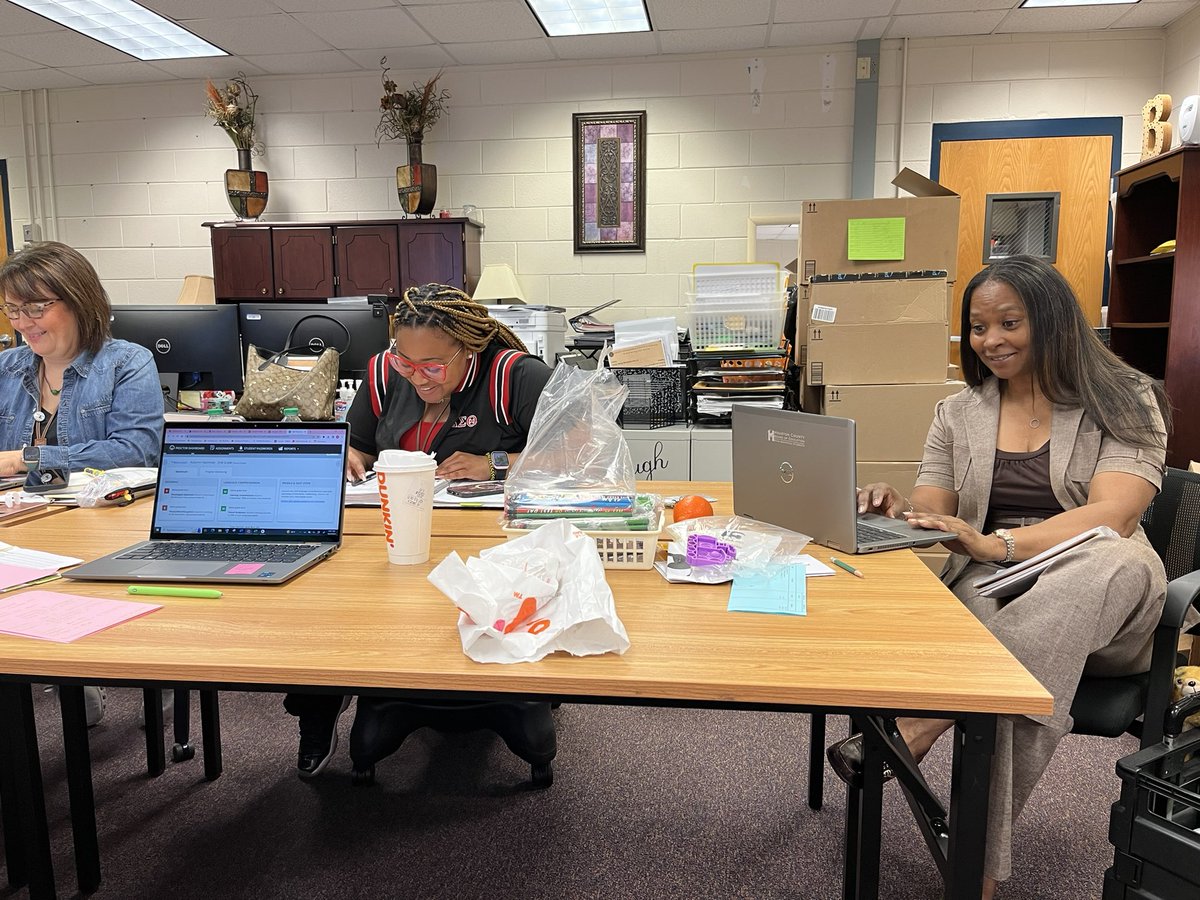 AliBuzzell's tweet photo. Our team data meeting was focused on next steps as student learning continues through the end of the year. We also ensured plans are ready to meet student needs next year. @AnisaBusby , it’s all about the teamwork!
#Learningisrequired #SHESallThat #RTIatWork https://t.co/OW9O8uwIHC